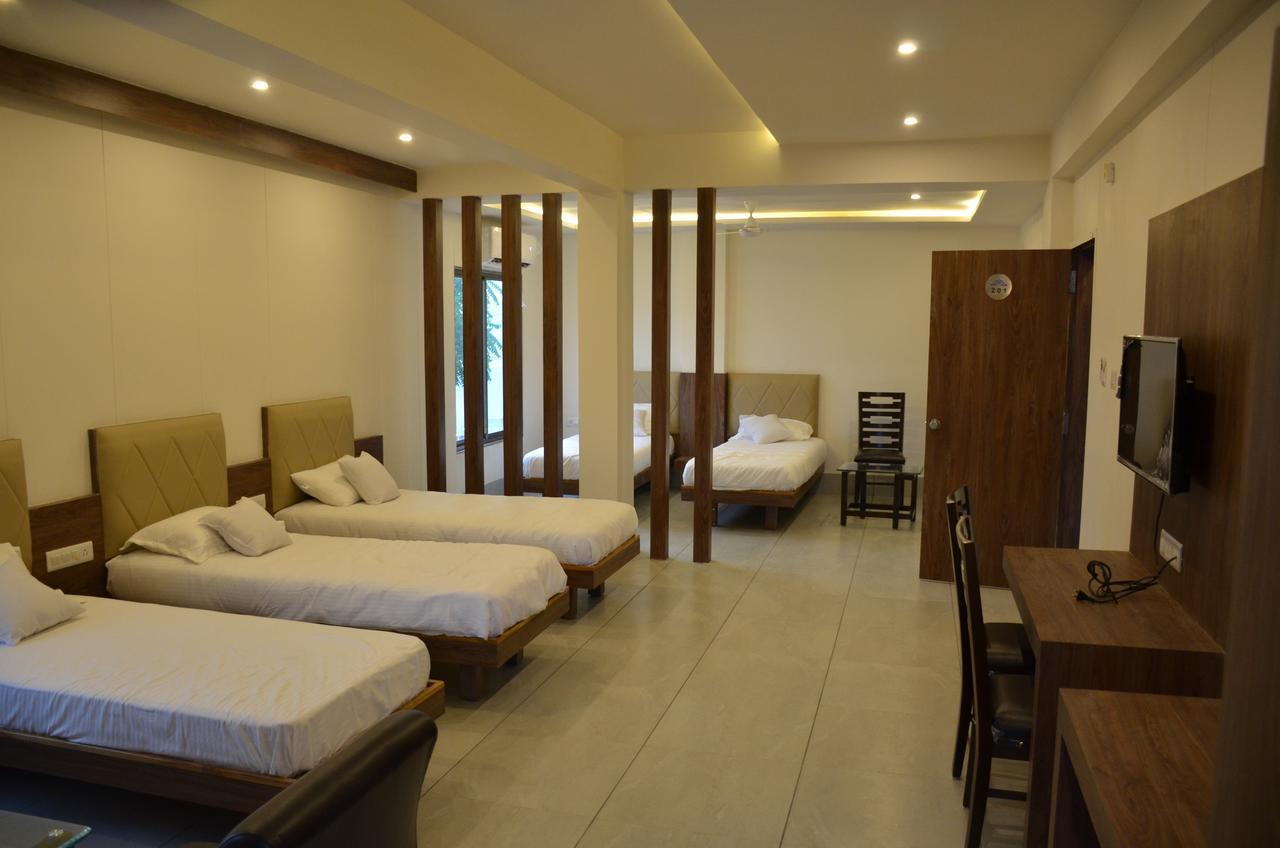 Apple Residency Hotel Patan  Exterior foto