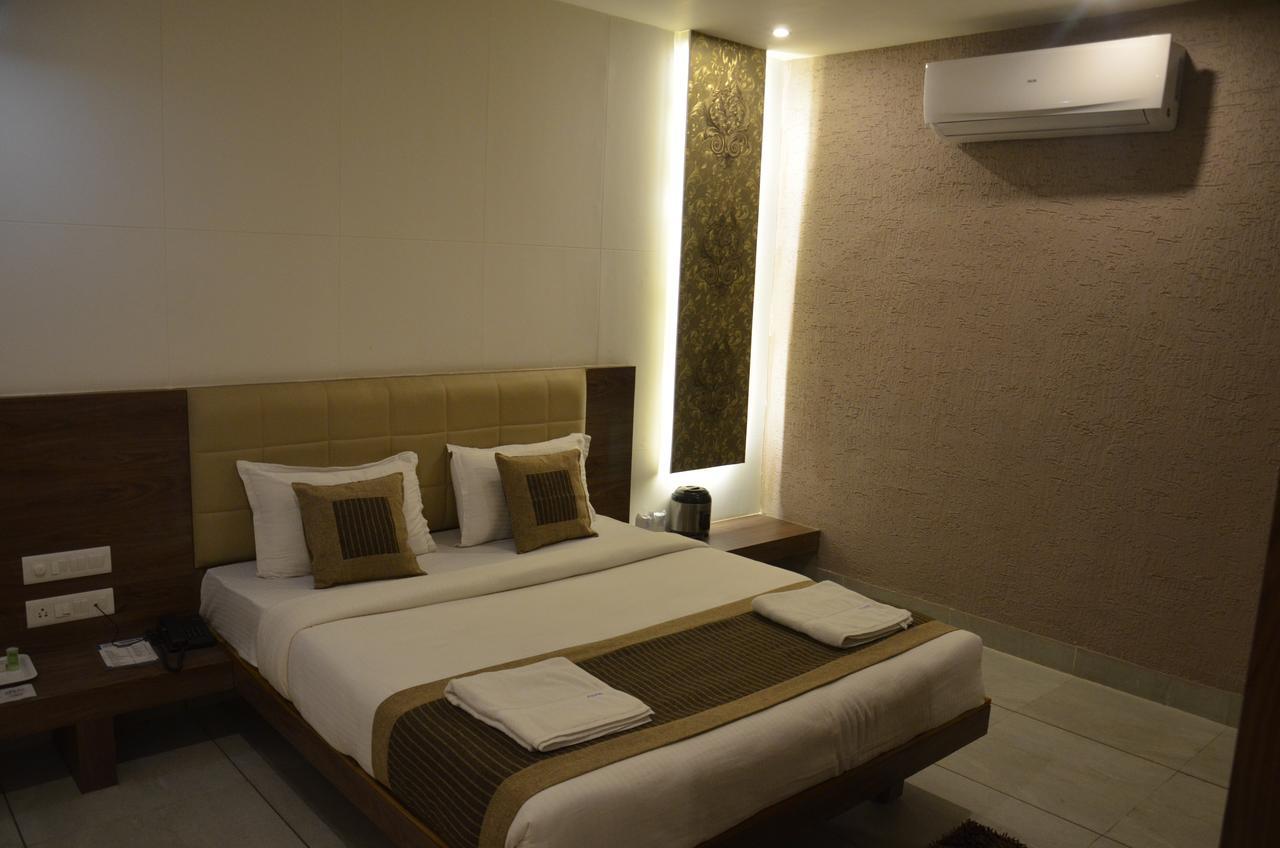 Apple Residency Hotel Patan  Exterior foto