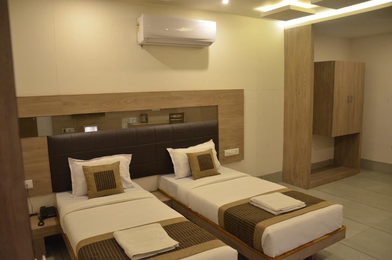 Apple Residency Hotel Patan  Exterior foto