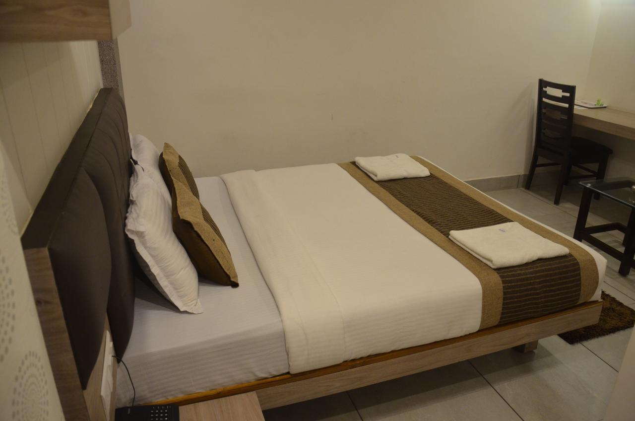 Apple Residency Hotel Patan  Exterior foto